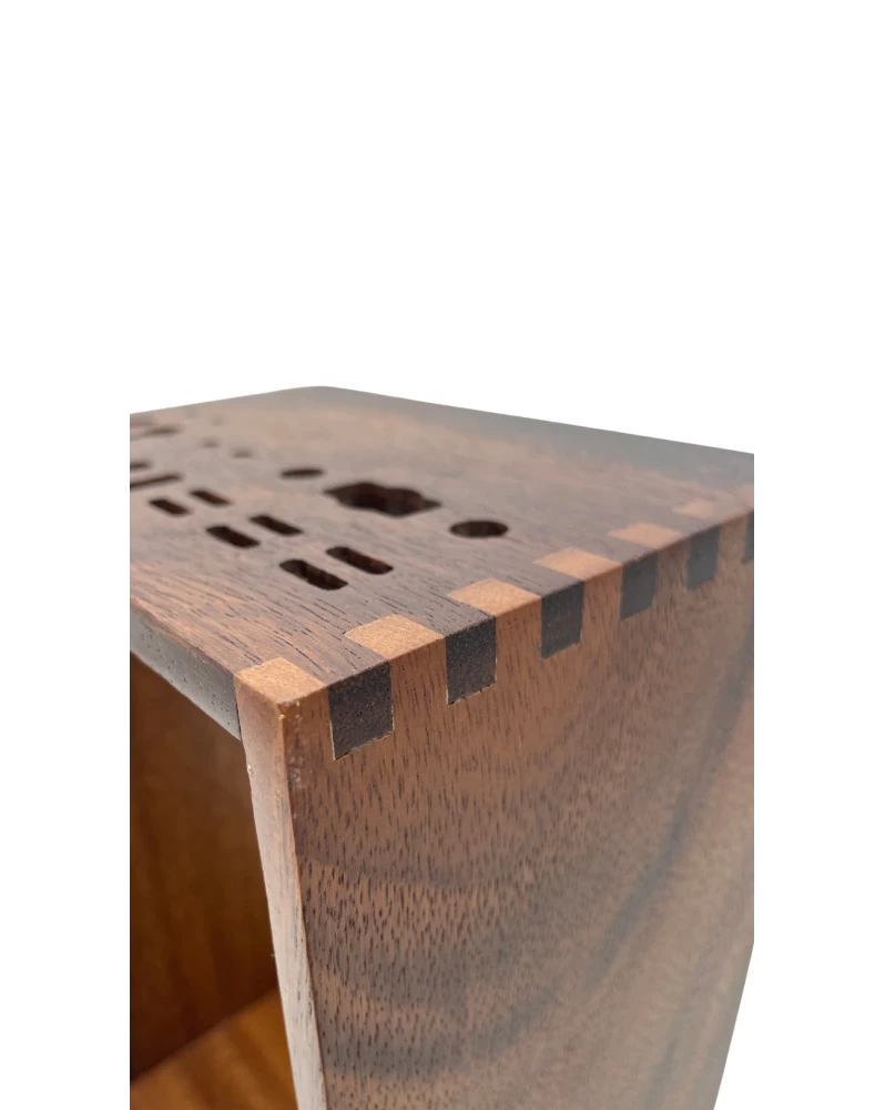 AP WALNUT TOOL HOLDER W-26