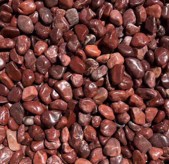 Red polished gravel